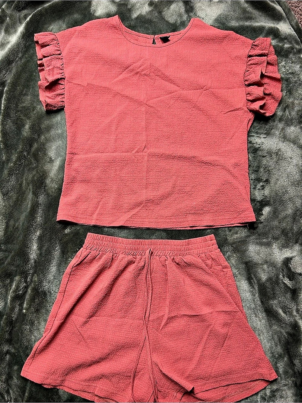 SHEIN Essnce Texture Ruffle Trim Short-Sleeved Top And Shorts Set Top and Shorts